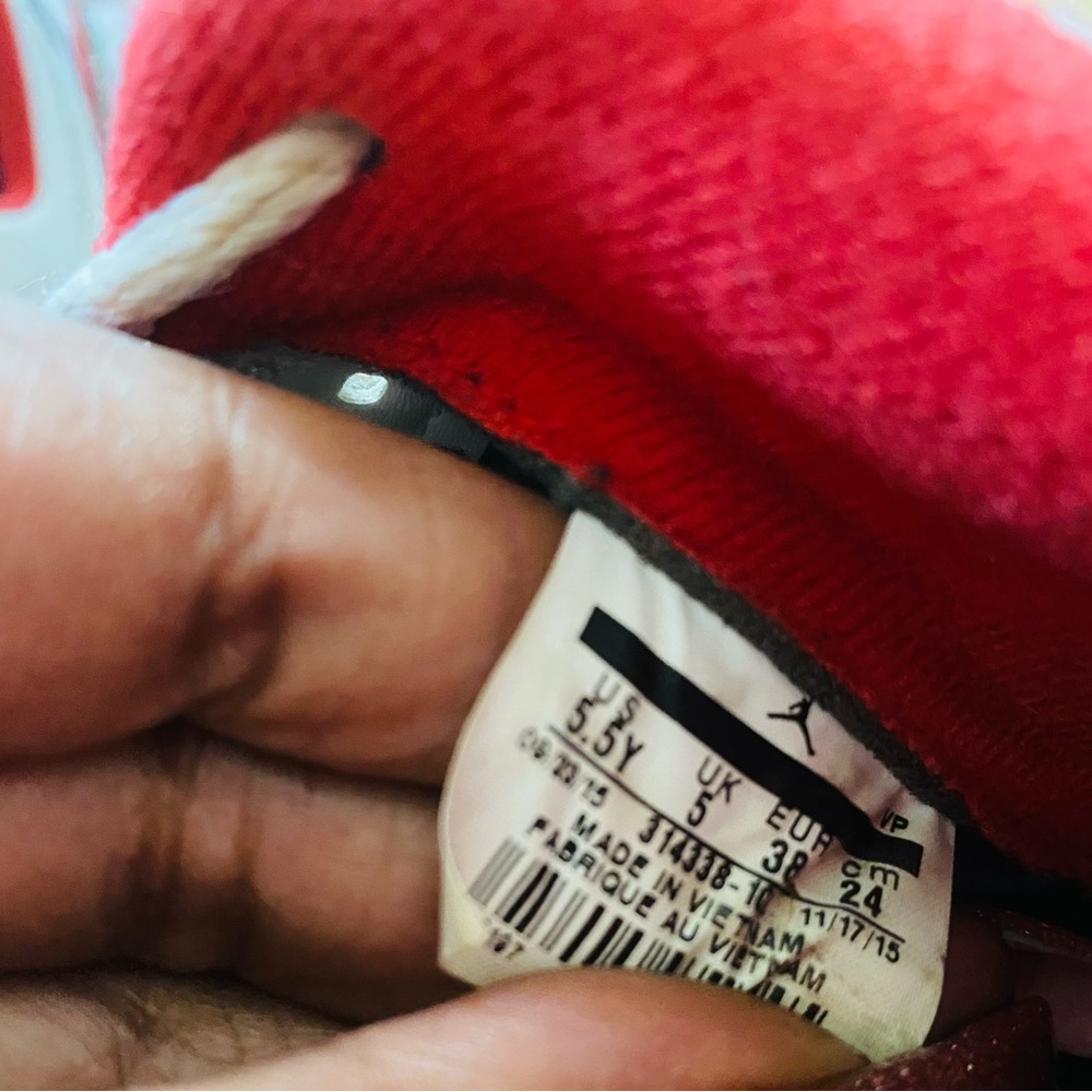 Jordan Air Max Bundle Size 5.5 2 Pairs - image 5